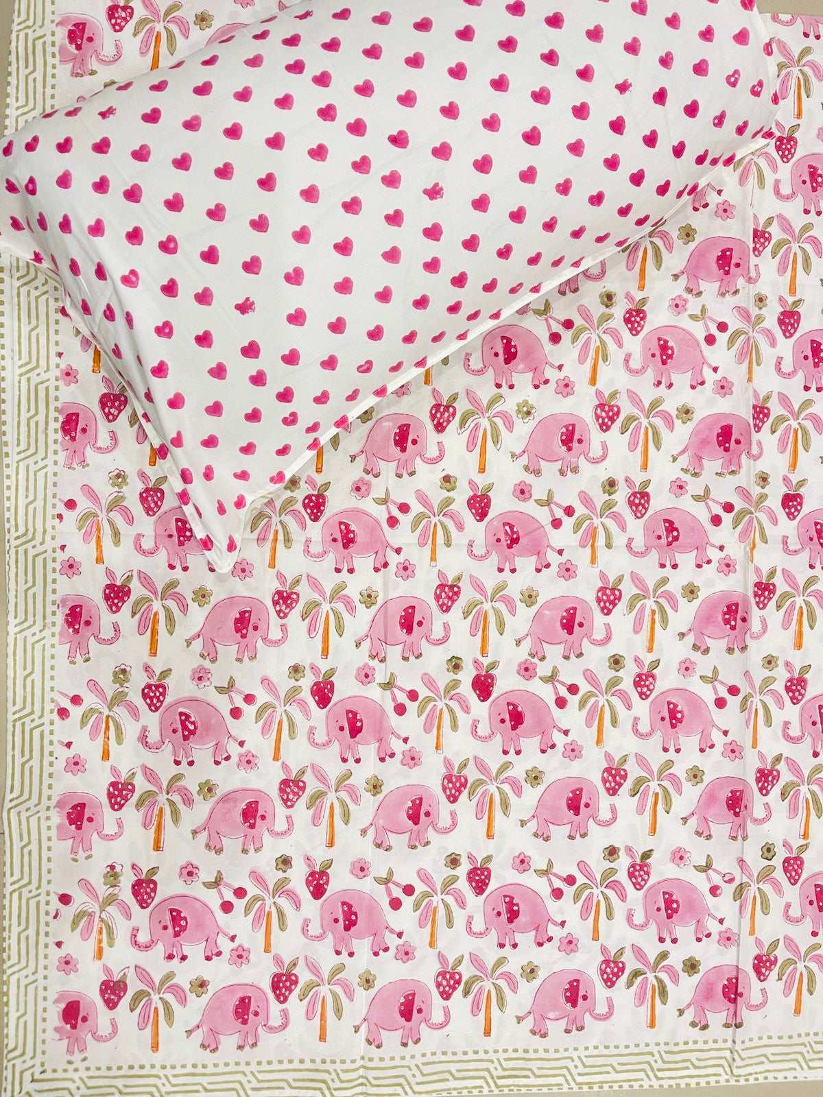 Kids Bedsheet Pink Elephant