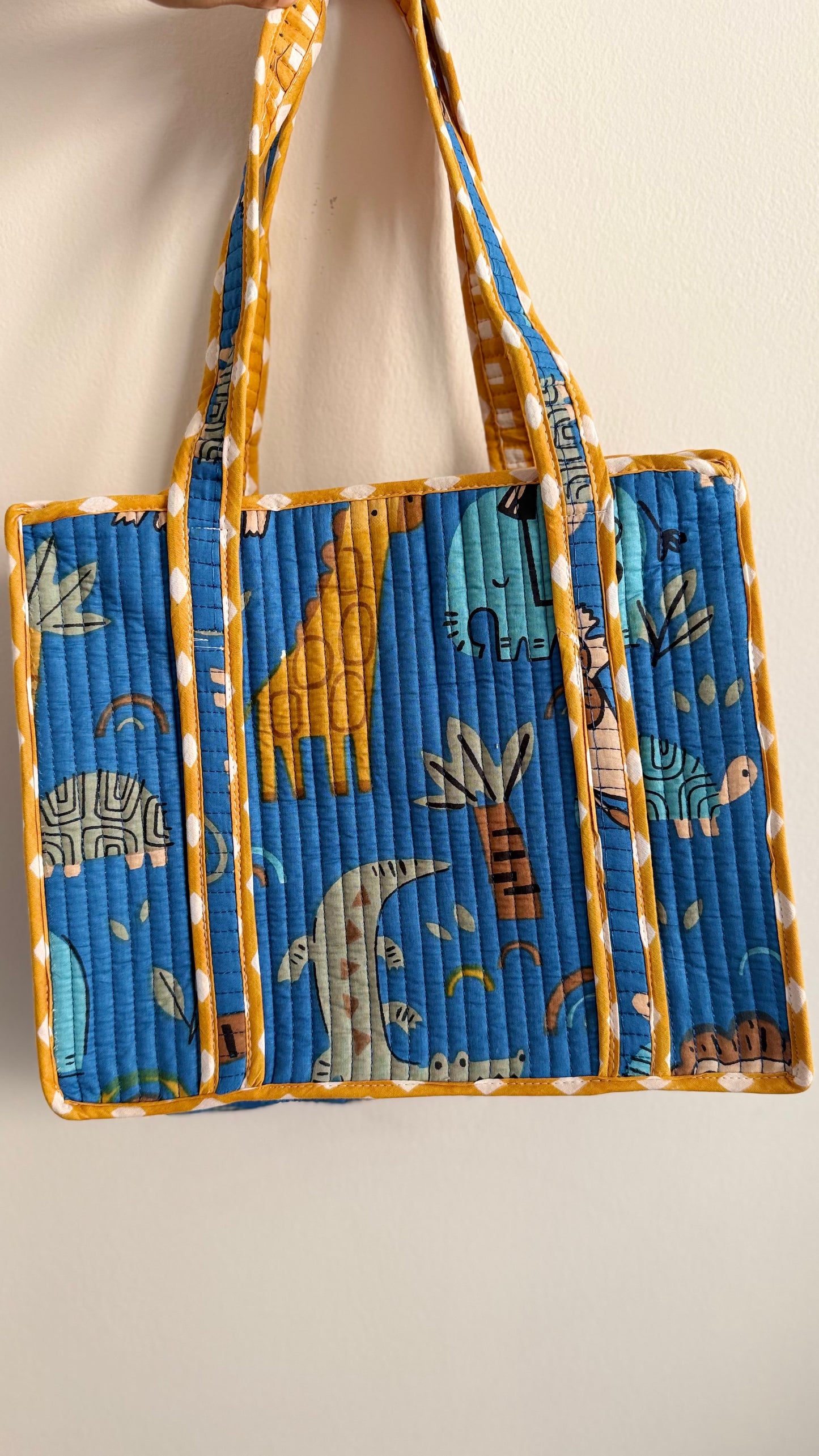 Wild wonders Mini tote bag